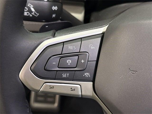 Photo of 2025 Pure Gray Volkswagen Atlas