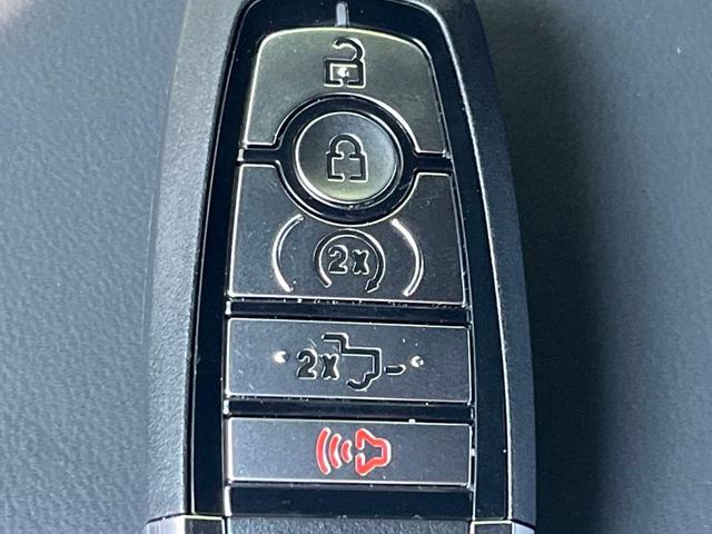 Photo of 2025 Agate Black Metallic Ford F-150
