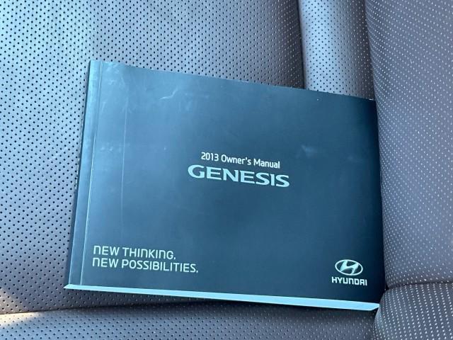 Photo of 2013 WHITE Hyundai Genesis