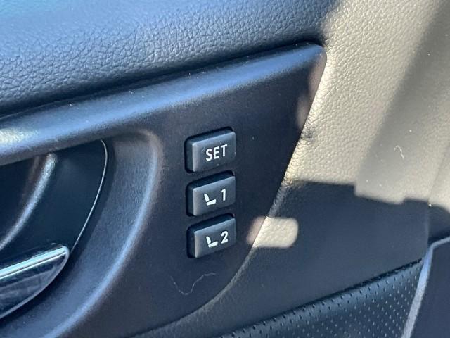 Photo of 2017 BLUE Subaru Outback