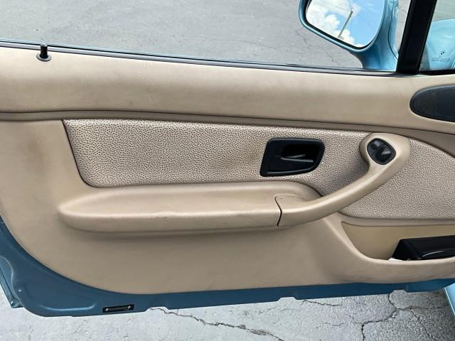 Photo of 1997 ATLANTA BLUE BLUE BMW Z3