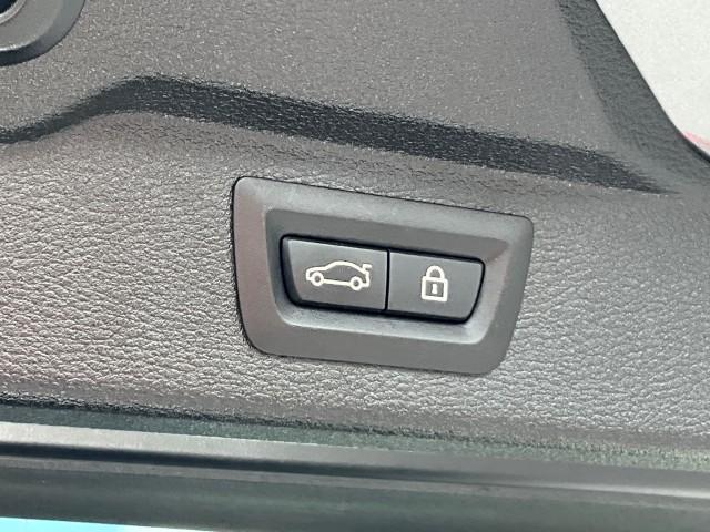 Photo of 2017 SILVER BMW X5 eDrive