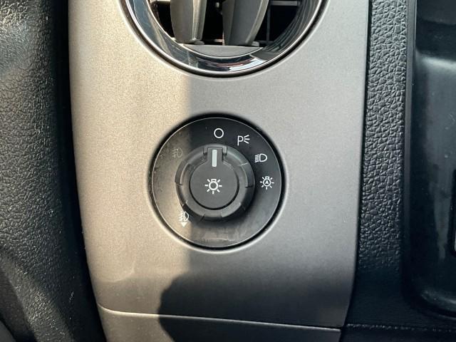 Photo of 2016 Magnetic Metallic Ford Expedition