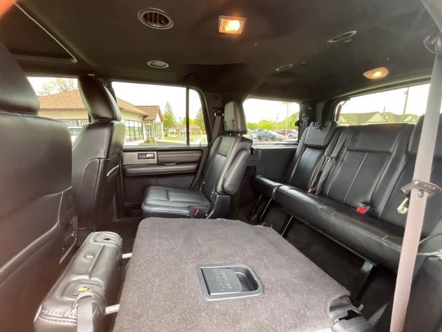 Photo of 2016 Magnetic Metallic Ford Expedition