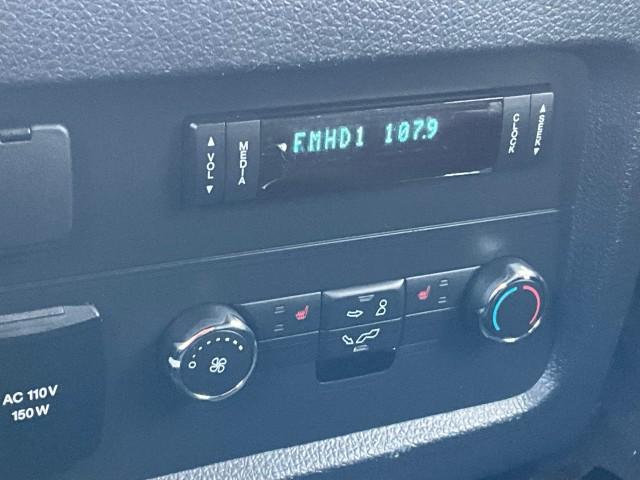 Photo of 2016 Magnetic Metallic Ford Expedition