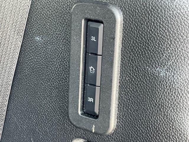 Photo of 2016 Magnetic Metallic Ford Expedition