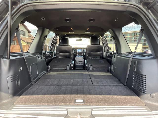 Photo of 2016 Magnetic Metallic Ford Expedition
