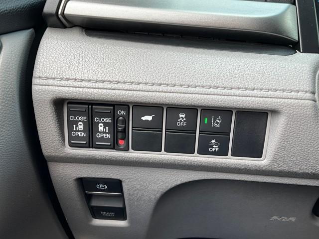 Photo of 2019 Crystal Black Pearl Honda Odyssey