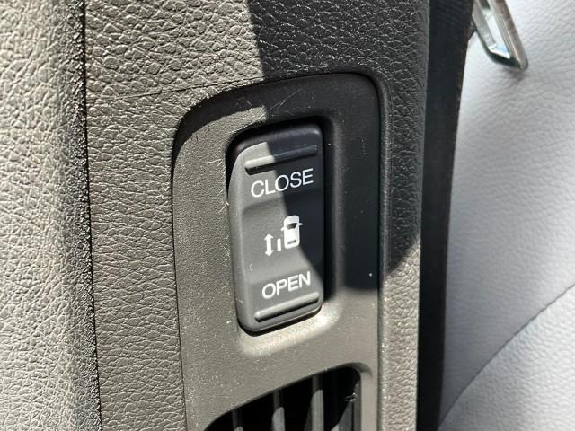 Photo of 2019 Crystal Black Pearl Honda Odyssey