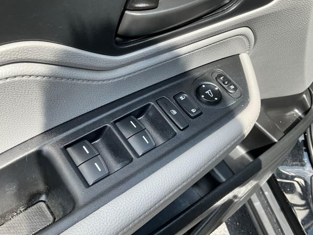 Photo of 2019 Crystal Black Pearl Honda Odyssey