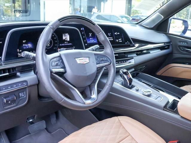 Photo of 2023 Argent Silver Metallic Cadillac Escalade