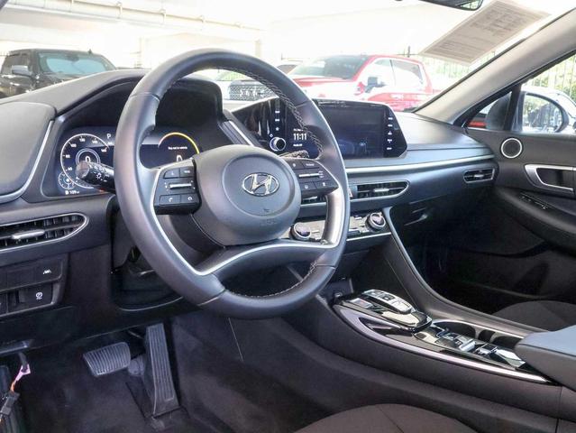 Photo of 2023 Serenity White Hyundai SONATA