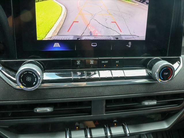 Photo of 2024 Black Chevrolet Colorado