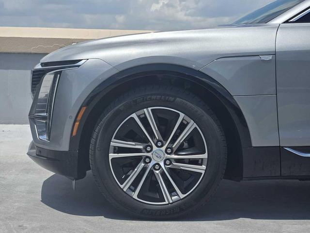 Photo of 2025 Argent Silver Metallic Cadillac LYRIQ