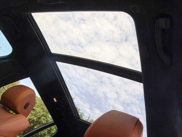 Photo of 2022 Tanzanite Blue II Metallic BMW X7