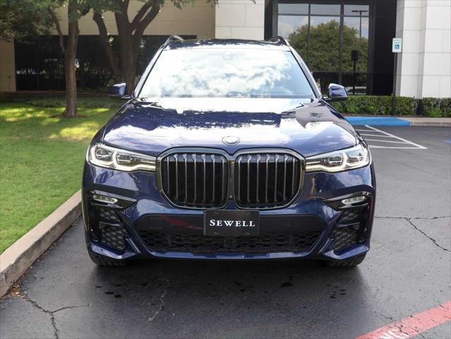 Photo of 2022 Tanzanite Blue II Metallic BMW X7