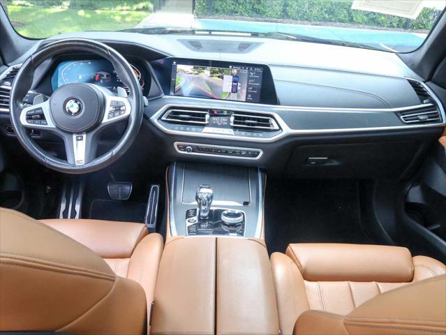 Photo of 2022 Tanzanite Blue II Metallic BMW X7