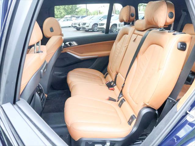 Photo of 2022 Tanzanite Blue II Metallic BMW X7
