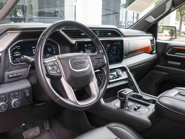 Photo of 2022 White Frost Tricoat GMC Sierra 1500