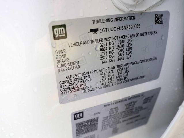 Photo of 2022 White Frost Tricoat GMC Sierra 1500