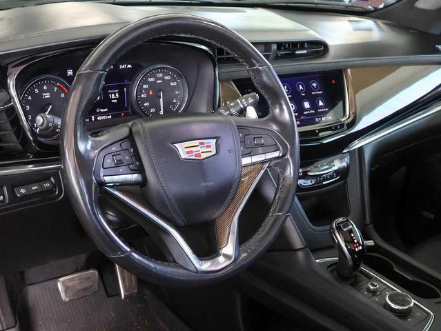 Photo of 2021 Stellar Black Metallic Cadillac XT6