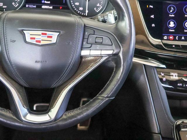 Photo of 2021 Stellar Black Metallic Cadillac XT6