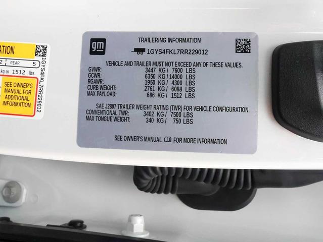 Photo of 2024 Crystal White Tricoat Cadillac Escalade