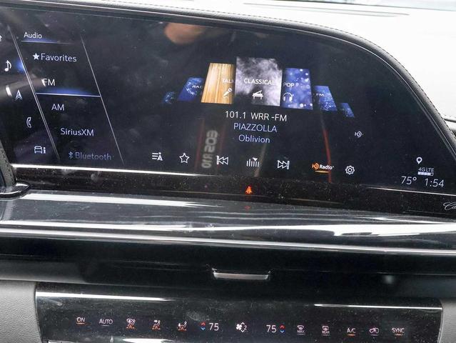 Photo of 2024 Crystal White Tricoat Cadillac Escalade