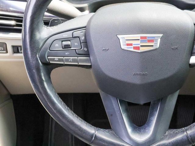 Photo of 2021 Radiant Silver Metallic Cadillac XT4