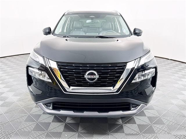 Photo of 2022 Black Nissan Rogue
