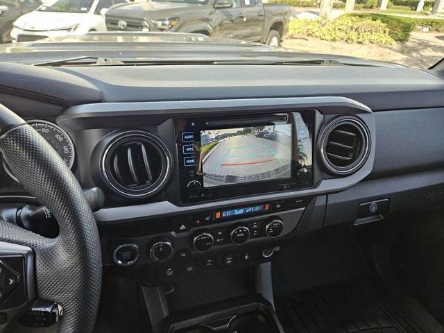 Photo of 2016 Magnetic Gray Metallic Toyota Tacoma