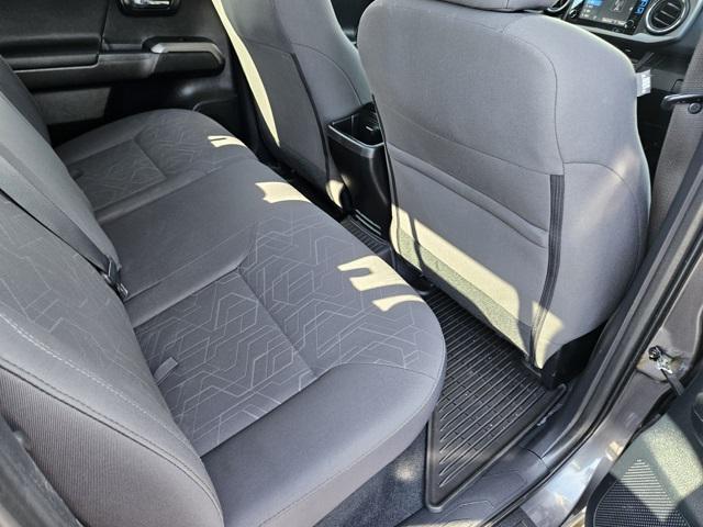 Photo of 2016 Magnetic Gray Metallic Toyota Tacoma