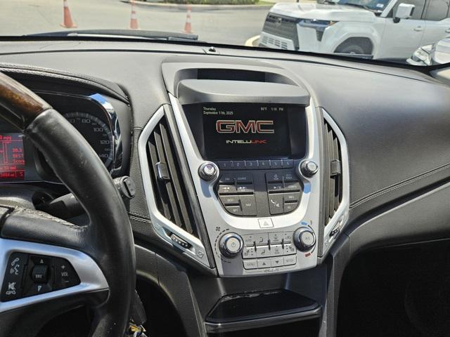 Photo of 2017 Summit White GMC Terrain