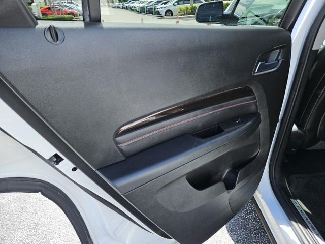 Photo of 2017 Summit White GMC Terrain