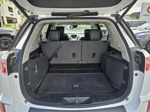 Photo of 2017 Summit White GMC Terrain