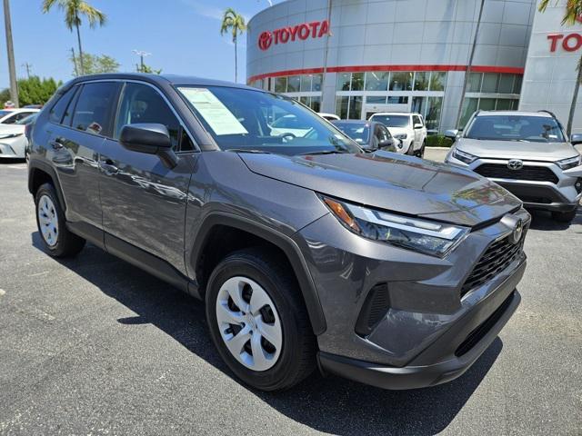 Photo of 2024 Silver Sky Metallic Toyota RAV4