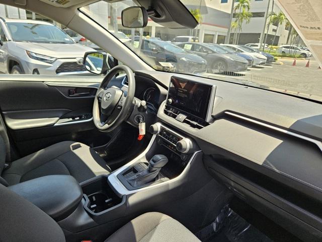 Photo of 2024 Silver Sky Metallic Toyota RAV4