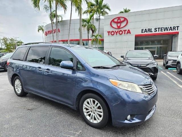 2016 Toyota Sienna