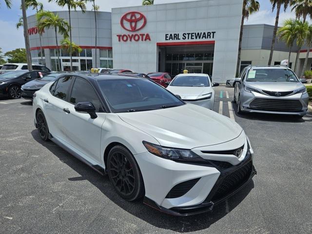 Photo of 2022 White Toyota Camry