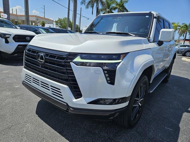 Photo of 2024 Eminent White Pearl Lexus GX 550