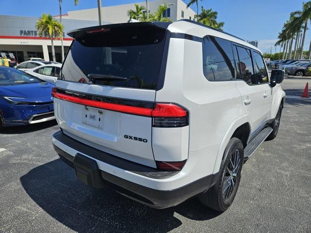Photo of 2024 Eminent White Pearl Lexus GX 550