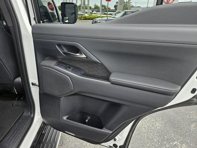Photo of 2024 Eminent White Pearl Lexus GX 550
