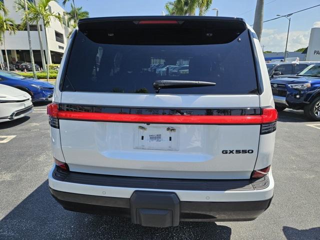 Photo of 2024 Eminent White Pearl Lexus GX 550