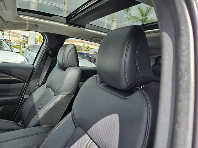 Photo of 2025 wind chill pearl Mazda CX-50 Hybrid
