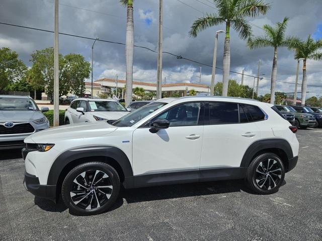 Photo of 2025 wind chill pearl Mazda CX-50 Hybrid