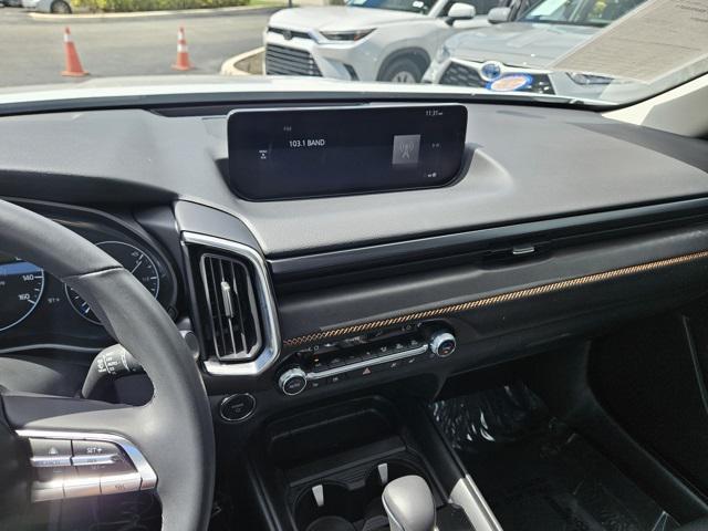 Photo of 2025 wind chill pearl Mazda CX-50 Hybrid