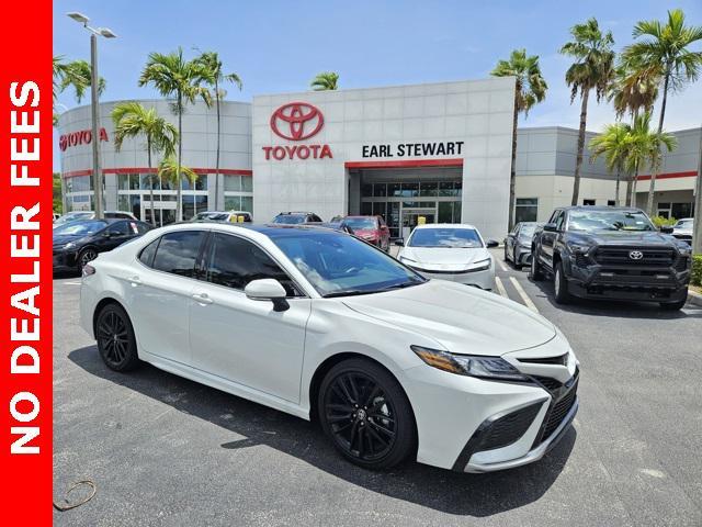 Photo of 2024 White Toyota Camry