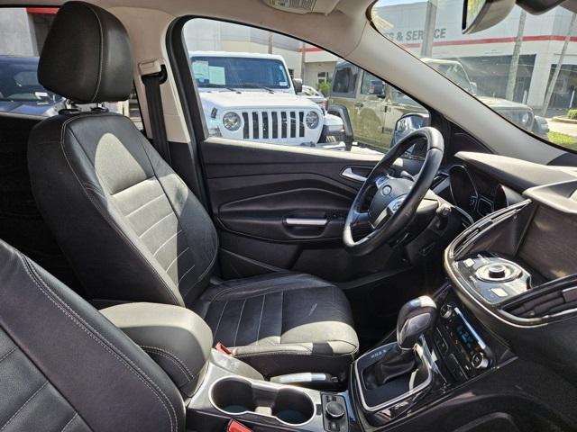 Photo of 2014 Deep Impact Blue Ford Escape