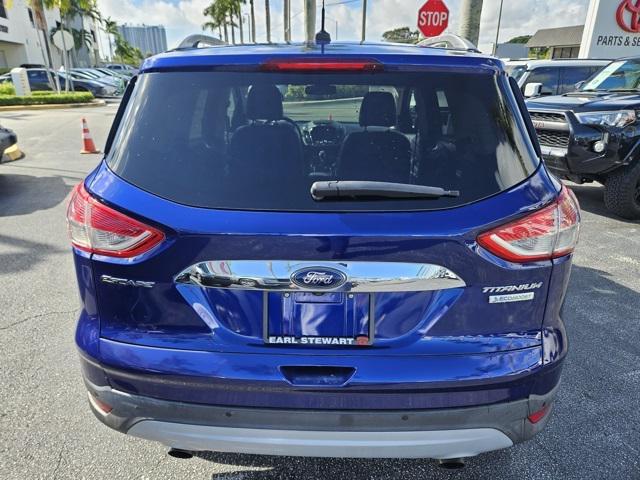 Photo of 2014 Deep Impact Blue Ford Escape