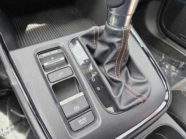 Photo of 2023 Green Honda CR-V Hybrid